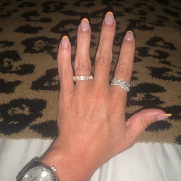 Ring Concierge Emerald Cut White Topaz Eternity Band Size 6 - Picture 5 of 5